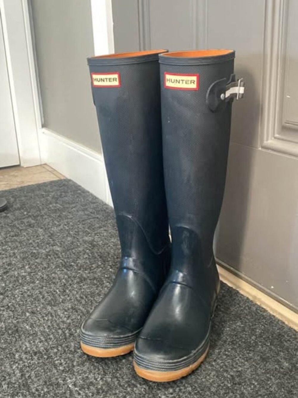 Size 5 Women’s HUNTER Tall Navy Boot